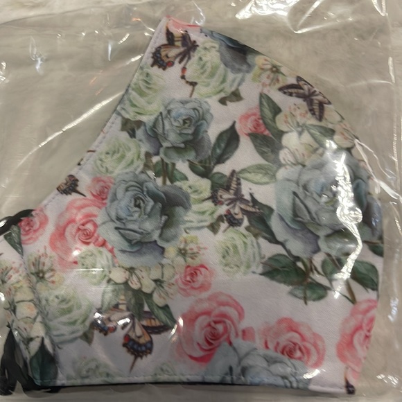 Butterfly face mask - Picture 2 of 2